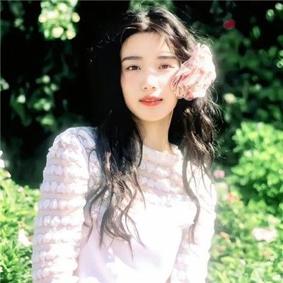 女机械人